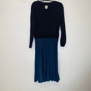 Yumi Black Metallic Blue Tea Length Knit Sweater Dress Stretchy Sz M Pleated